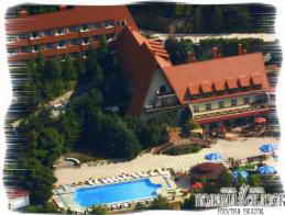 Отель Поляна Сказок, Ялта, Крым. Территория