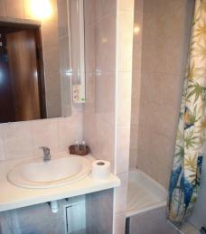 &nbsp; Парк-отель Марат ванная в номере стандарт в корпусе №6