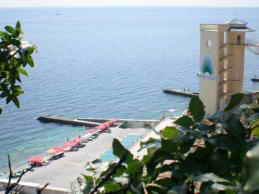 Курортный отель Пальмира Палас. Лифт на пляж