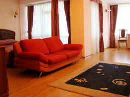 Времена года, Ялта, Крым. Полулюкс А