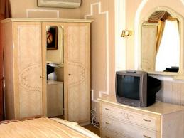 МЦР Железнодорожников, Номер Люкс