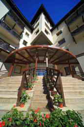 Санаторий Шале Грааль центральный вход фото