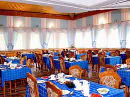 Санаторий Хрустальный дворец столовая фото