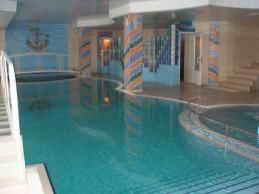 Пансионат Крымские Зори, Крым, Алушта. Крытый бассейн