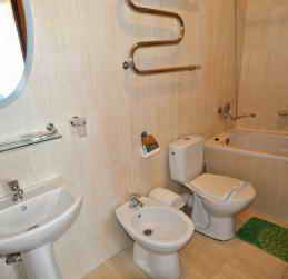 Санаторий Весна номер Люкс Улучшенный санузел фото