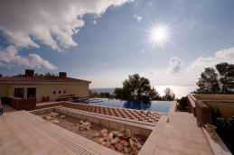 Отель Крымский Бриз вилла Ласточка гостевой домик бассейн