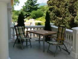 &nbsp;терраса парк Чаир отель Марат