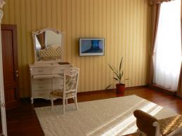 &nbsp;номер люкс премьер в отеле Марат