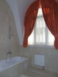 &nbsp;ванная номера люкс Премьер в отеле Марат