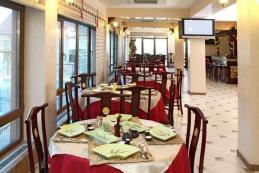 &nbsp;Отель Веселый Хотэй ресторан