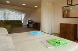 Санаторий Полтава-Крым номер люкс фото