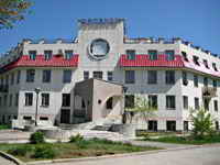 �������