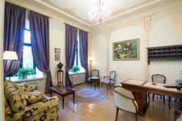 Вилла Елена, ресепшн