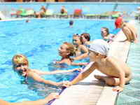 �����-����