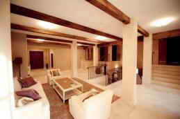 Гостиничныйкомплекс Резиденция Крымский Бриз вилла Надя холл 2-го этажа