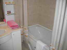 Отель Морской, номер семейный санузел